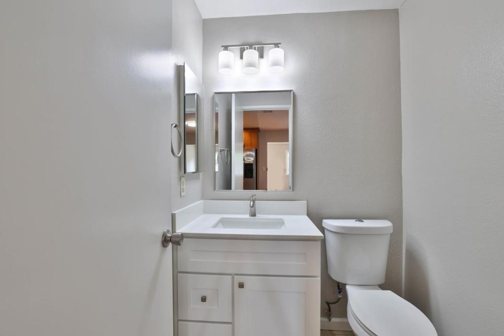 1352 Cutforth Court Property Photo 18