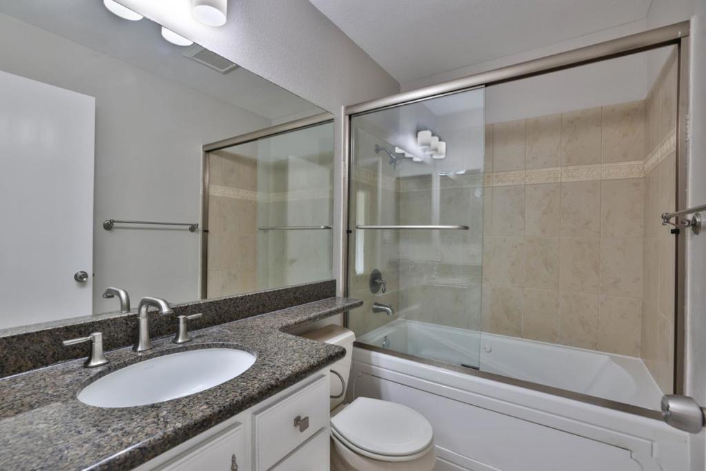 1352 Cutforth Court Property Photo 23