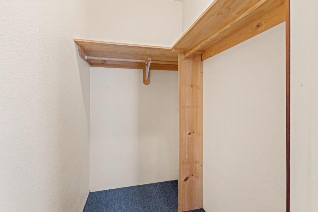 Lang Street Property Photo 18