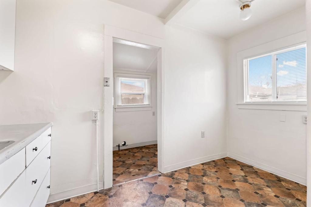 Lang Street Property Photo 37