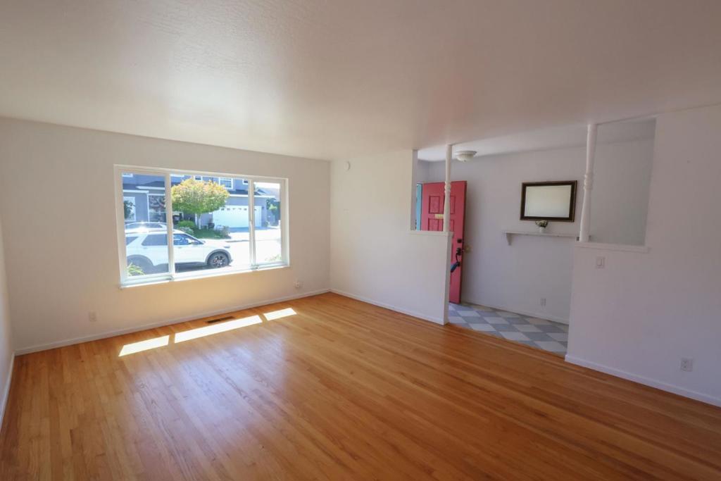 142 Sir Francis Court Property Photo 6