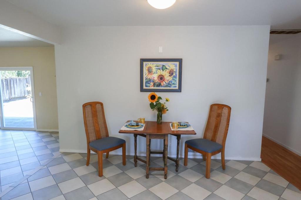 142 Sir Francis Court Property Photo 9