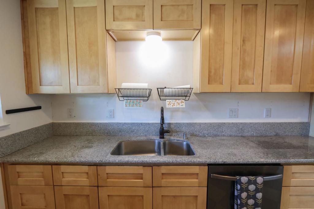 142 Sir Francis Court Property Photo 10
