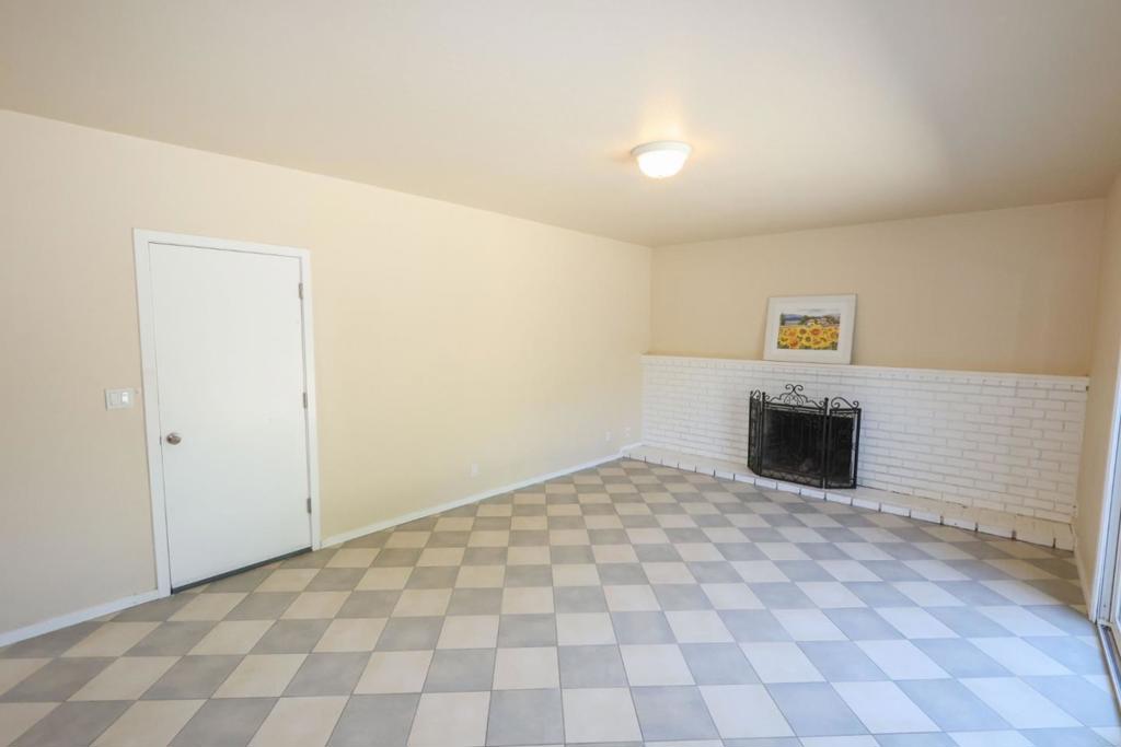 142 Sir Francis Court Property Photo 14