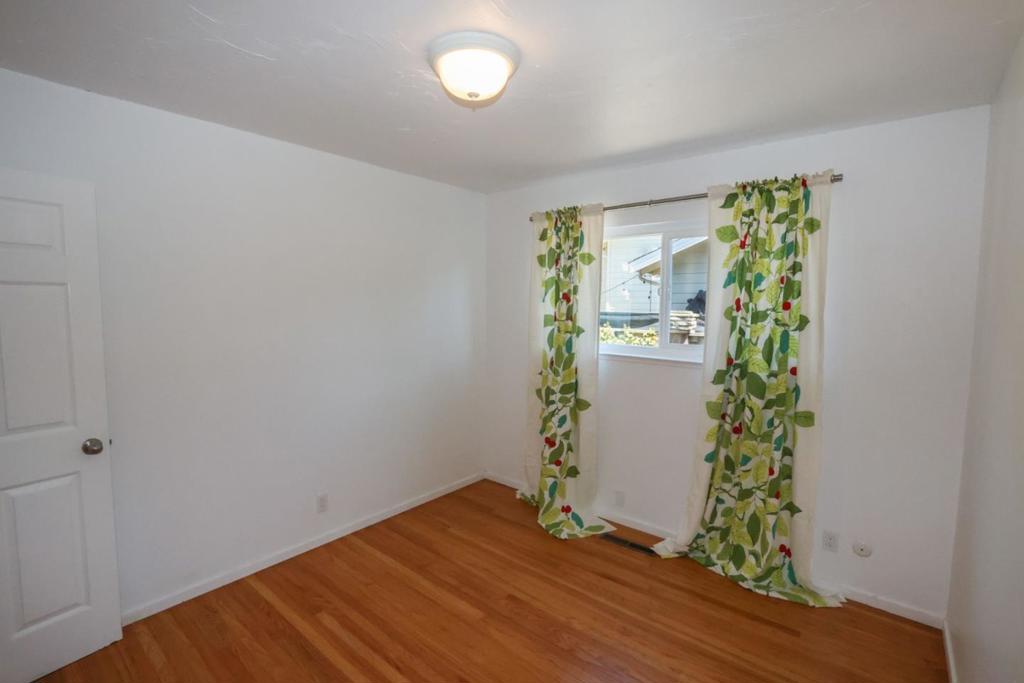 142 Sir Francis Court Property Photo 23