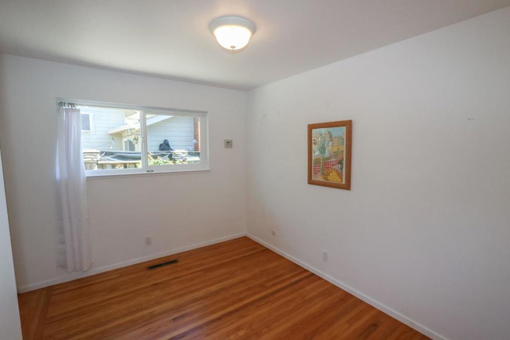 142 Sir Francis Court Property Photo 25