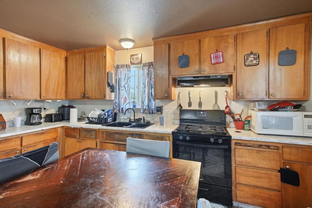 605 Grand Avenue Property Photo 8