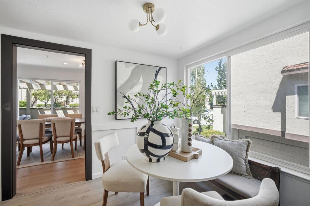 7126 Clarendon Street Property Photo 14