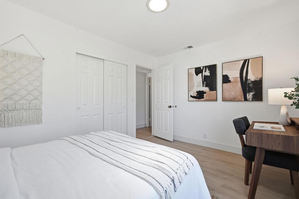 7126 Clarendon Street Property Photo 18