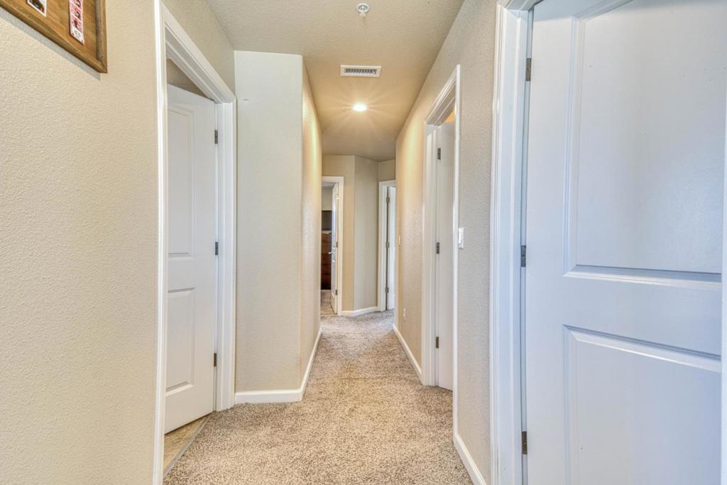 1260 Elm Avenue Property Photo 16
