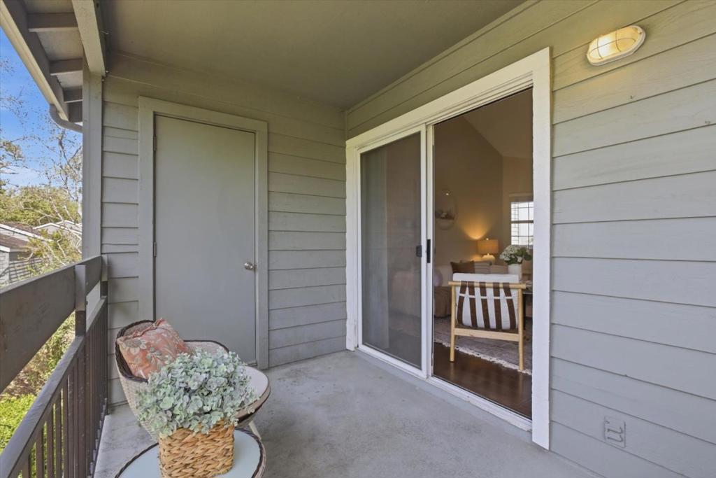 7595 Canyon Meadow Circle H Property Photo 4