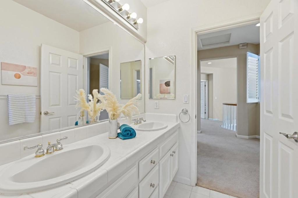 1673 Via Campagna Property Photo 43