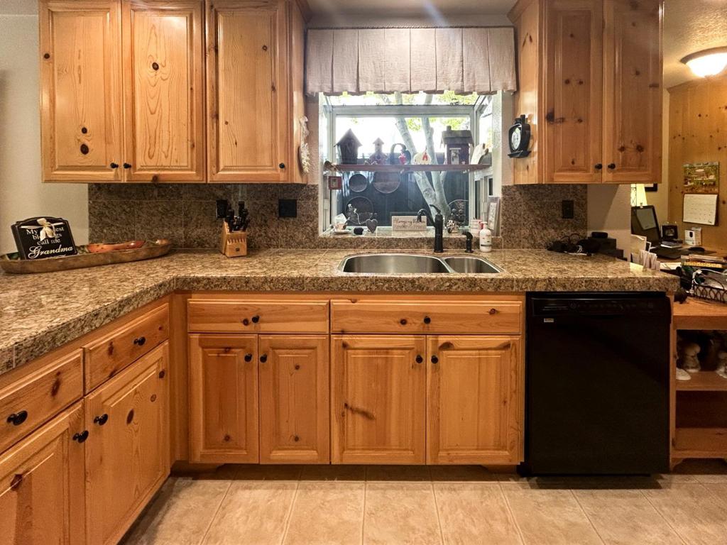 1600 Anson Court Property Photo 15