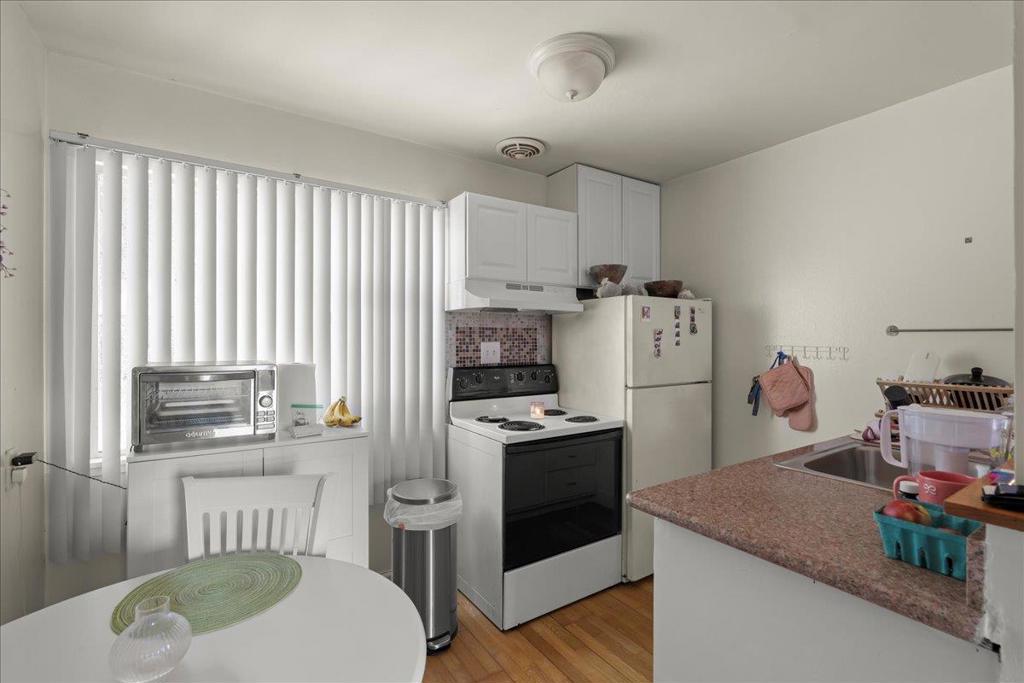 2801 College Avenue Property Photo 24