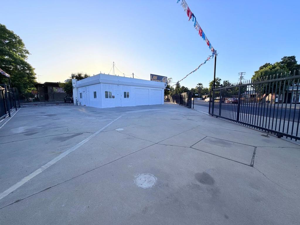 1411 Yosemite Boulevard 1 Property Photo 1