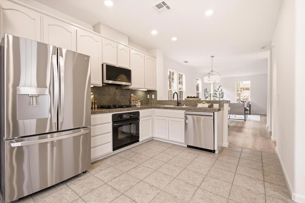5328 Haskel Court Property Photo 10