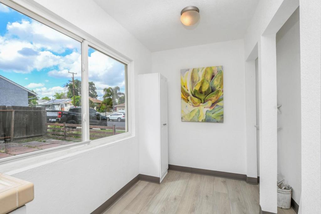52 E Madill Street Property Photo 10