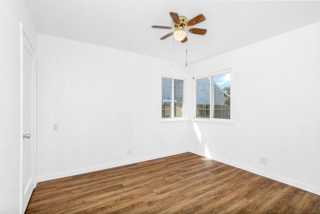 52 E Madill Street Property Photo 16
