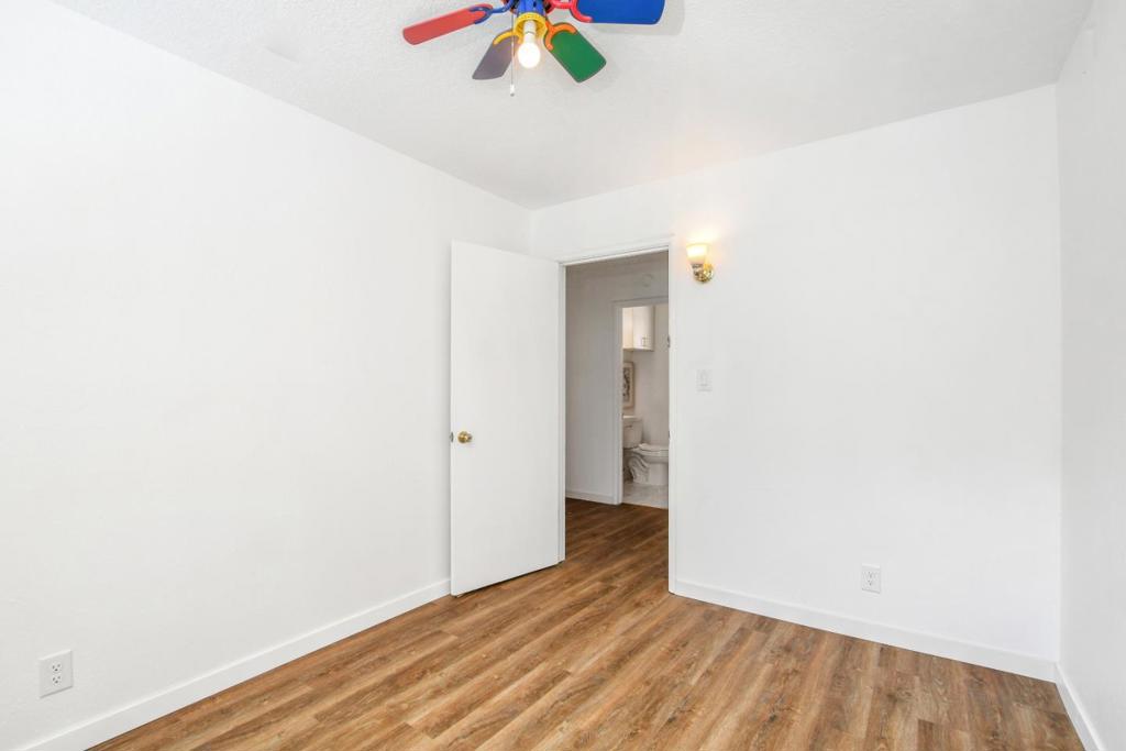 52 E Madill Street Property Photo 17