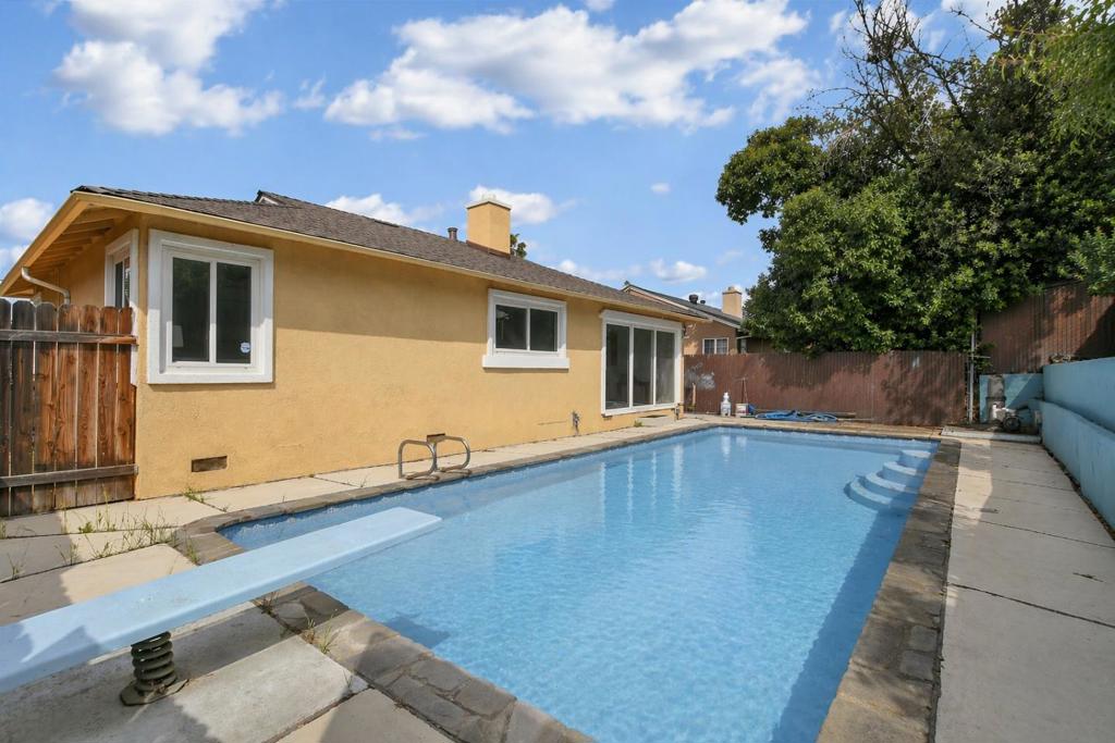 52 E Madill Street Property Photo 20