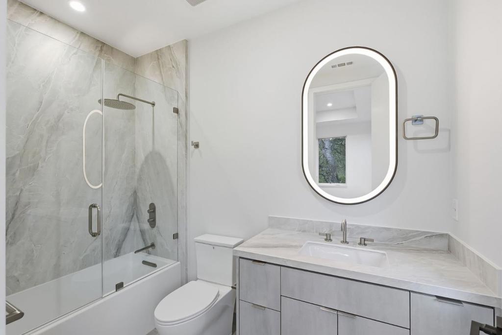 20388 Hill Avenue Property Photo 28