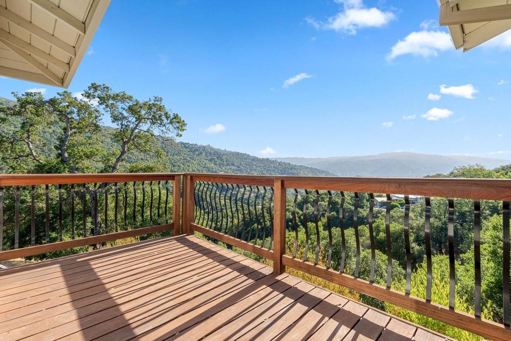 15333 Kennedy Road Property Photo