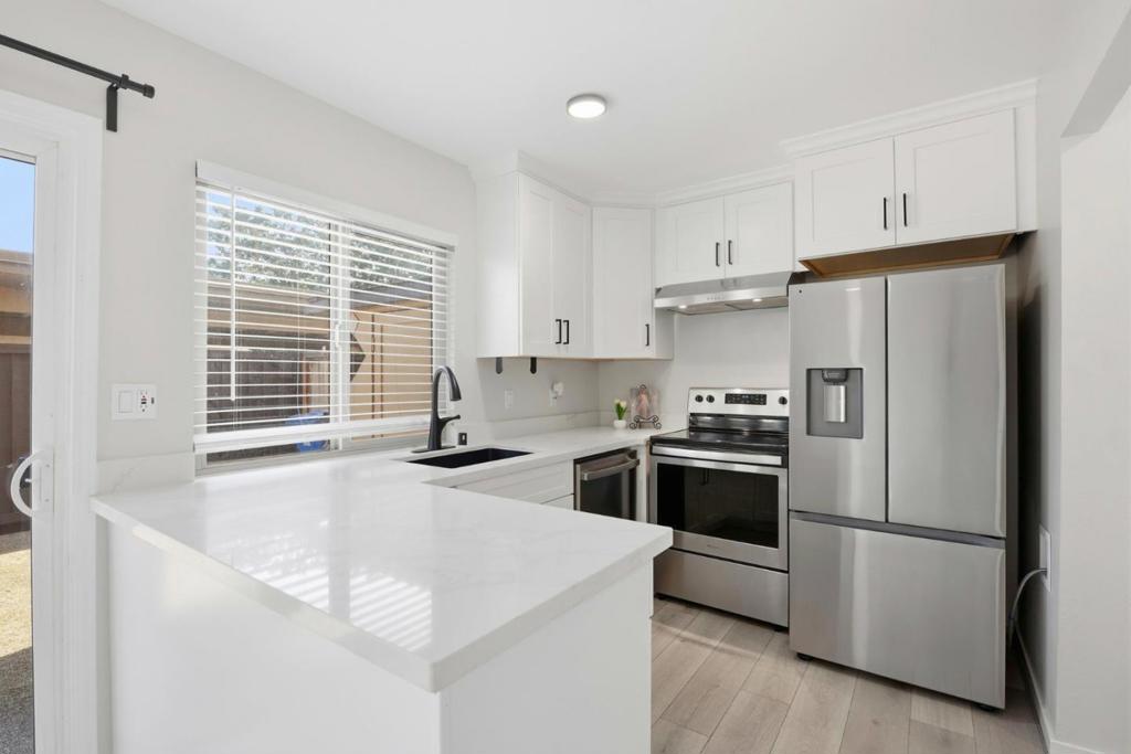27492 Ponderosa Court Property Photo 4