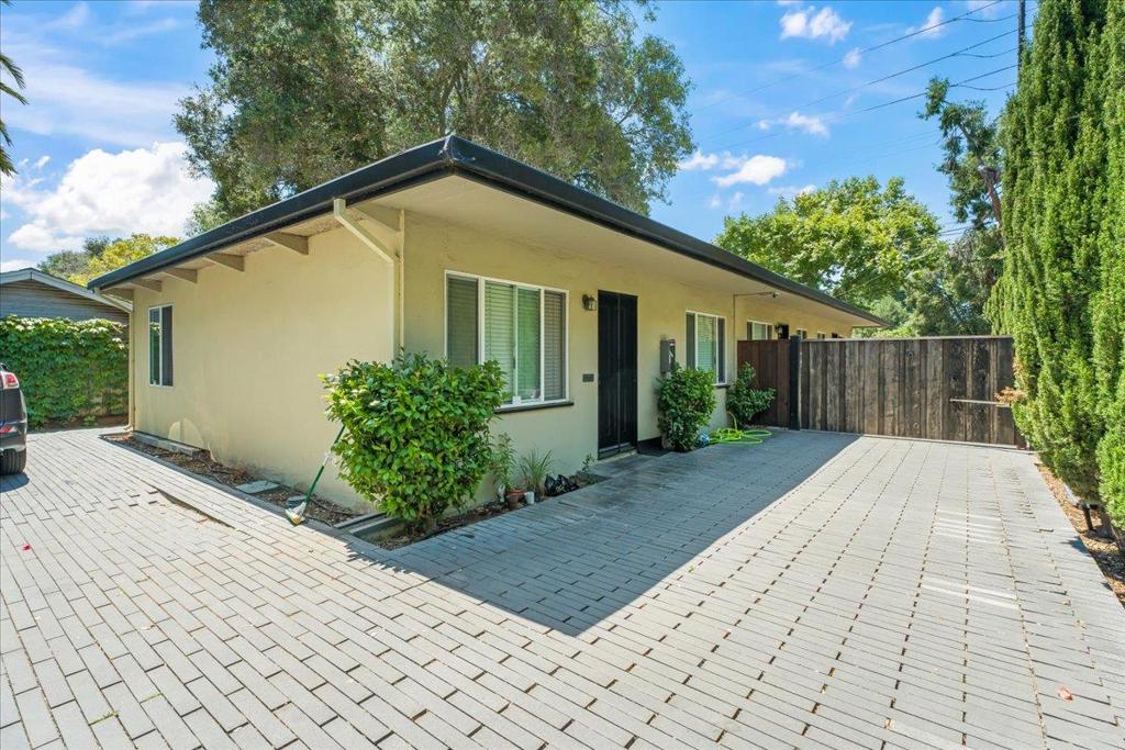 1751 Alma Street Property Photo 3