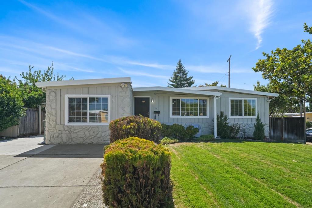 741 San Tomas Street Property Photo 1
