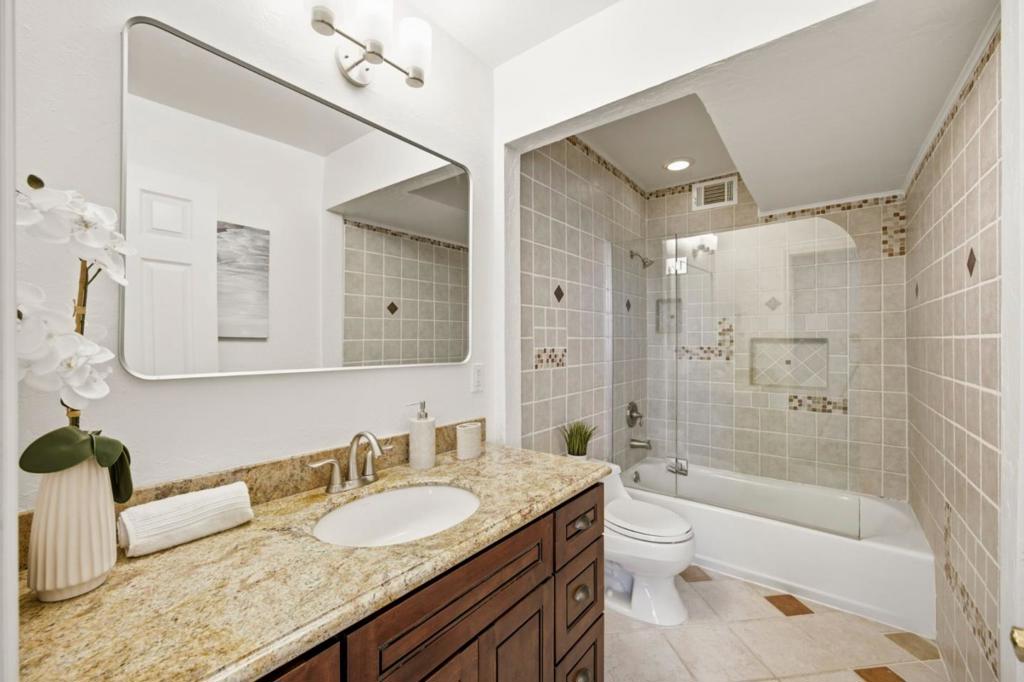 28009 Nob Hill Court Property Photo 43