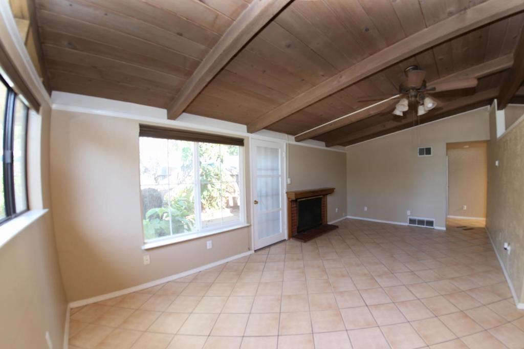 340 Walnut Lane Property Photo 8
