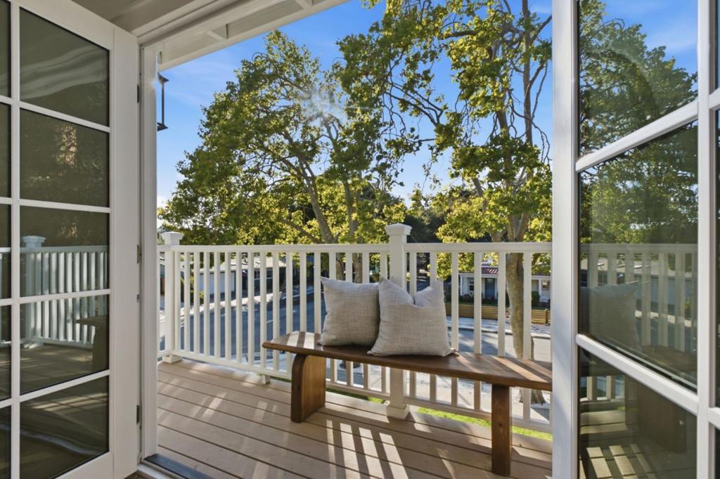 1596 Mckendrie Street Property Photo 19