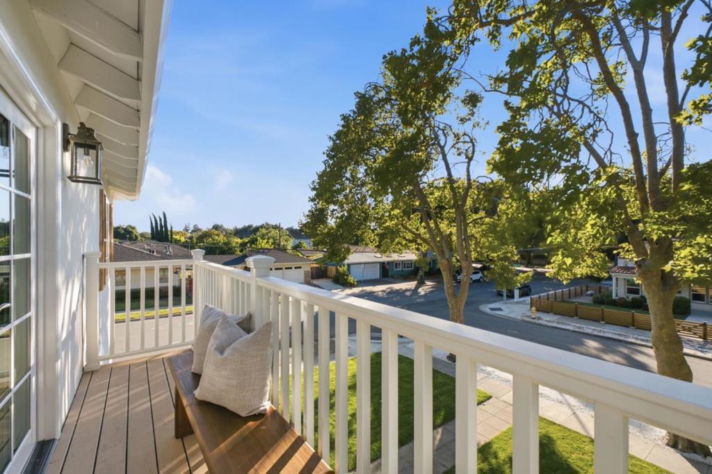 1596 Mckendrie Street Property Photo 20