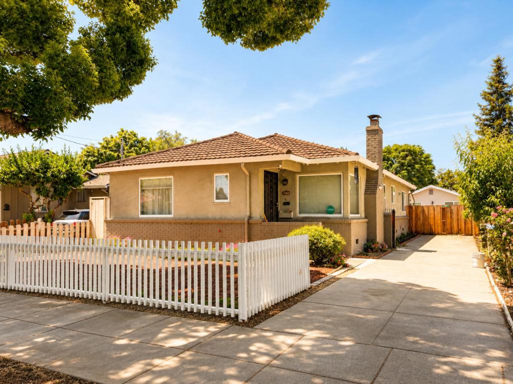 1133 S 9th Street Property Photo 1