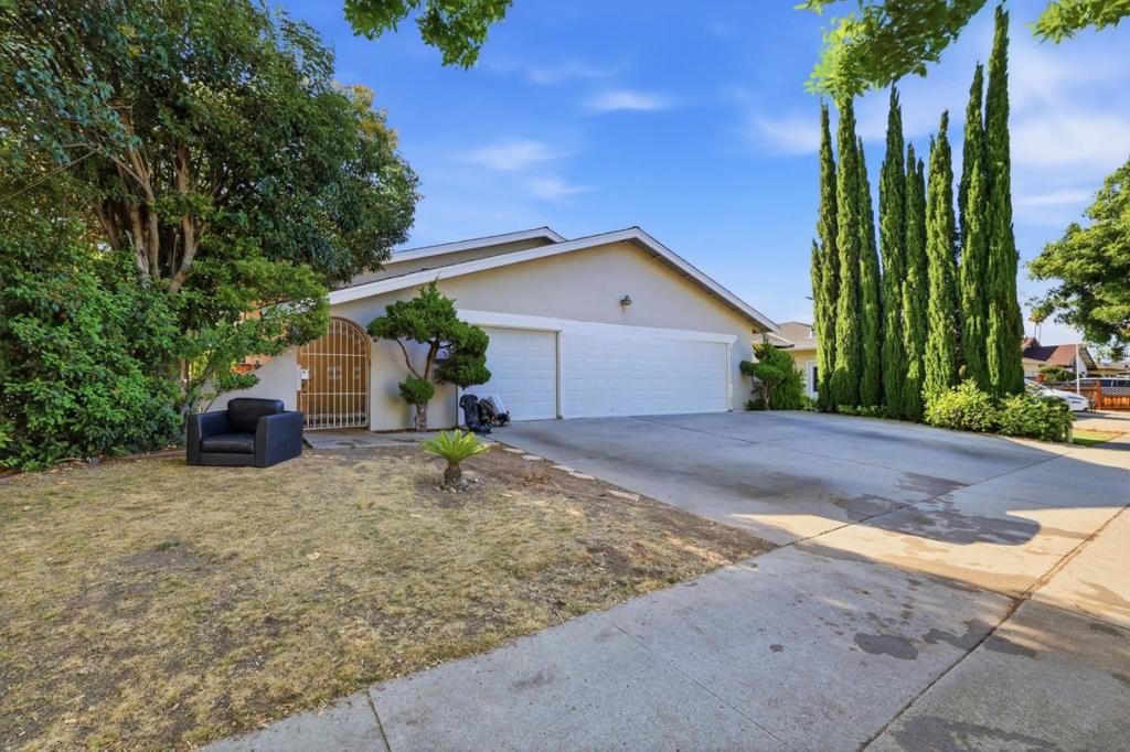 5915 Hillview Avenue Property Photo 2