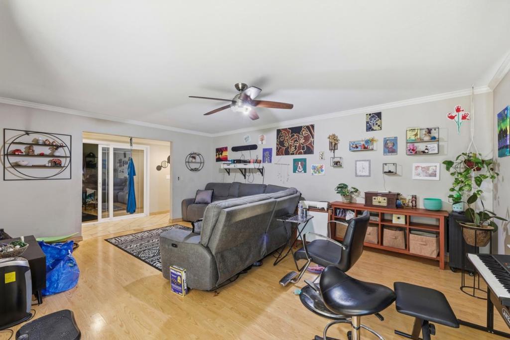 5915 Hillview Avenue Property Photo 7