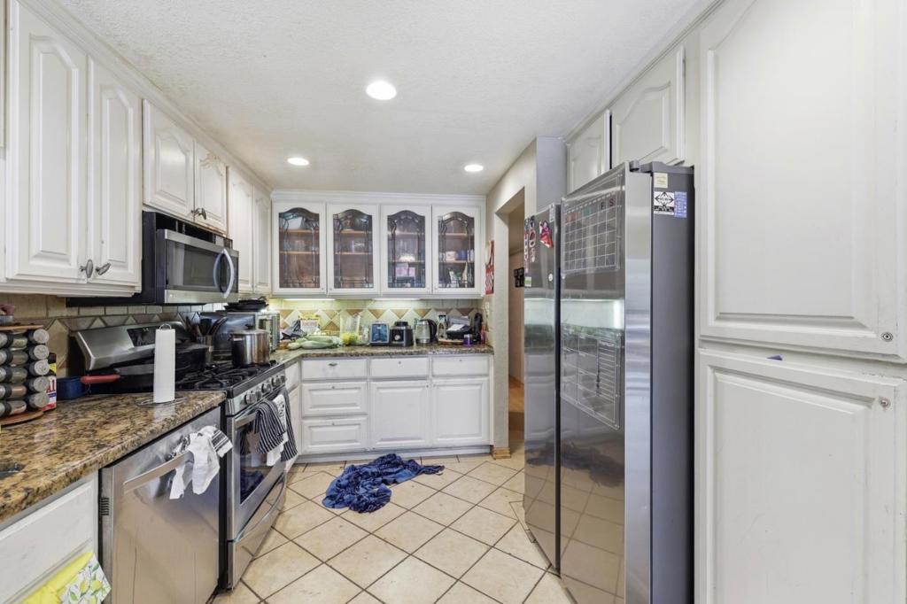 5915 Hillview Avenue Property Photo 12