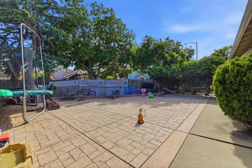 5915 Hillview Avenue Property Photo 39