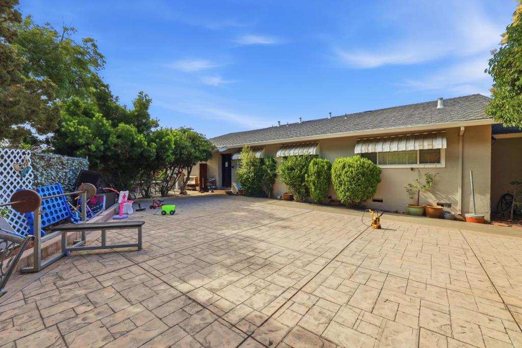 5915 Hillview Avenue Property Photo 40