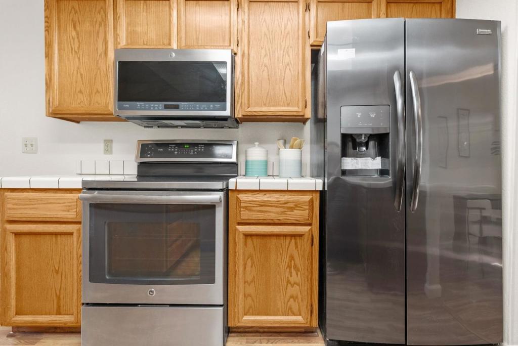 4892 Indian River Drive Property Photo 10