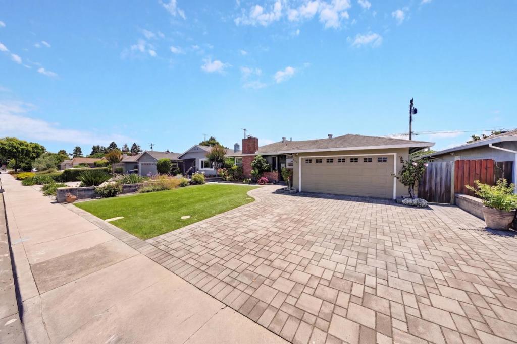 3478 Cabrillo Avenue Property Photo 3