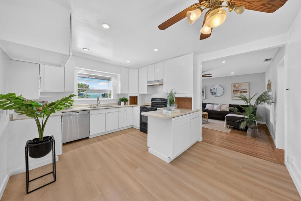 3478 Cabrillo Avenue Property Photo 10