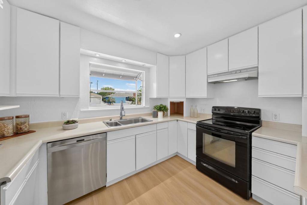 3478 Cabrillo Avenue Property Photo 13