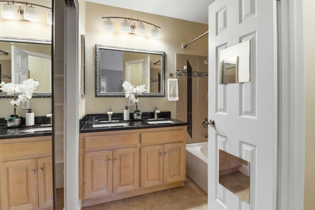 352 Montecito Way Property Photo 22