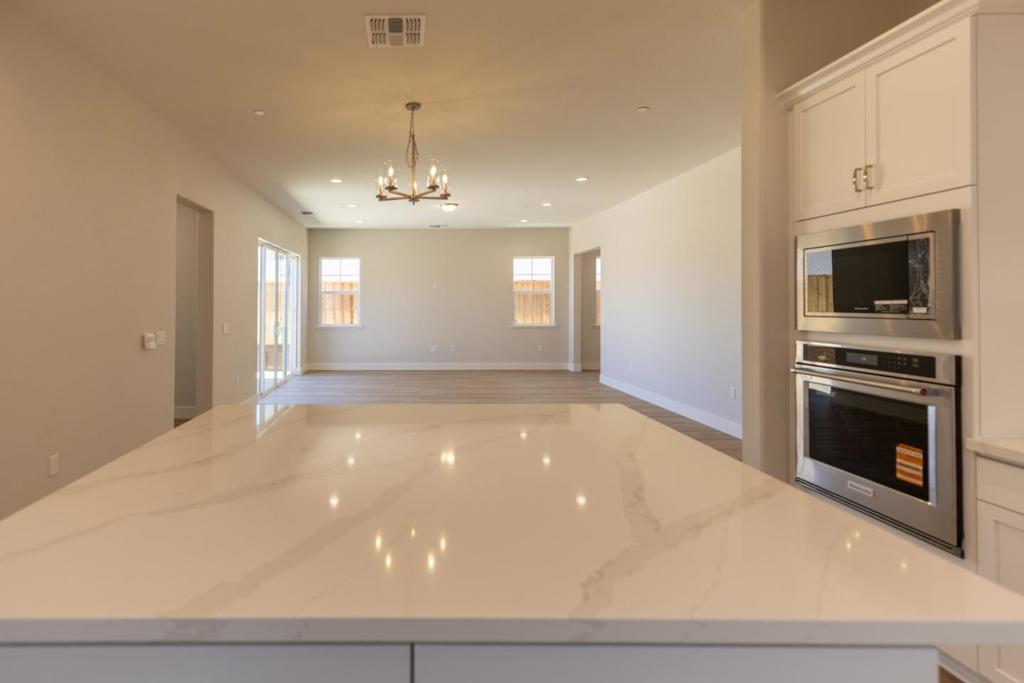 621 Santa Lucia Way Property Photo 9