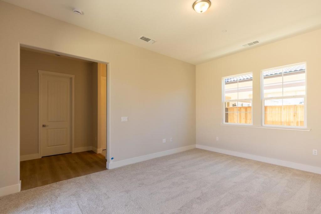 621 Santa Lucia Way Property Photo 13