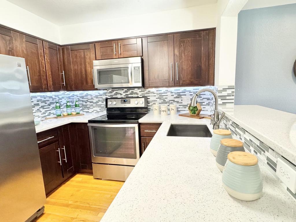 39078 Guardino Drive 107 Property Photo 5