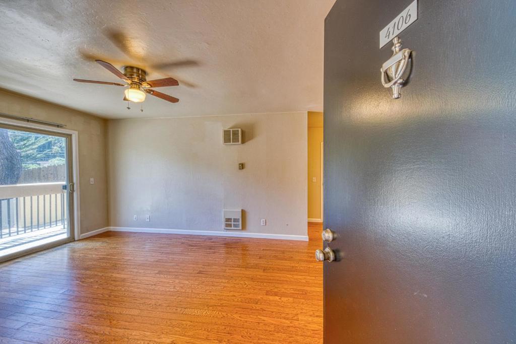 4106 Golden Oaks Lane Property Photo 5