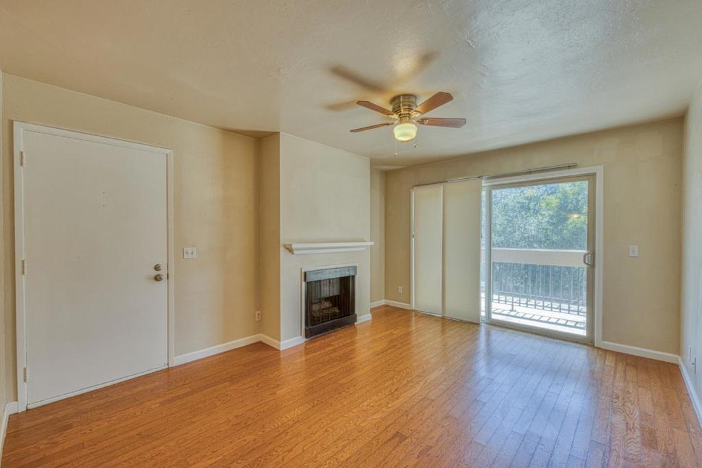 4106 Golden Oaks Lane Property Photo 6