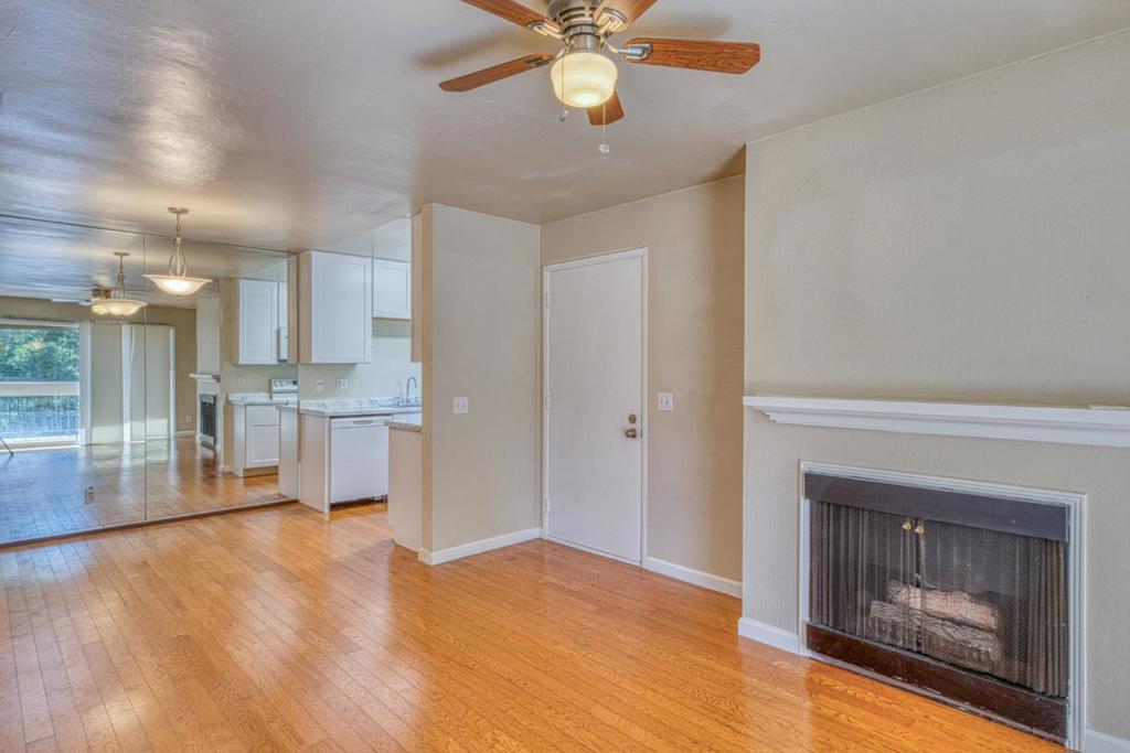 4106 Golden Oaks Lane Property Photo 8